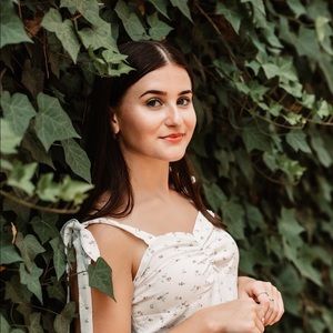 Meet your Posher, Bailey